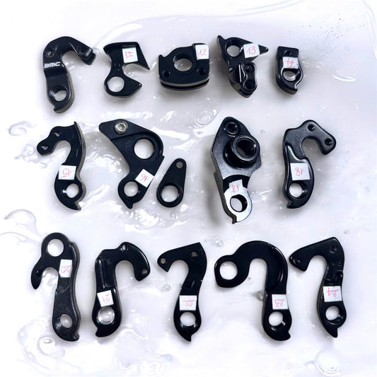 Derailleur Hanger, color black, aluminum