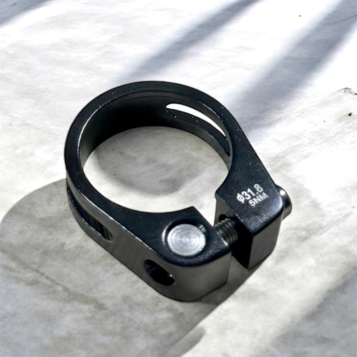 Noname Aluminum Bolt-On Seatpost Clamp (Inner Diameter 31.8mm / 34.9mm) – Compatible with 27.2mm and 31.6mm Seatposts