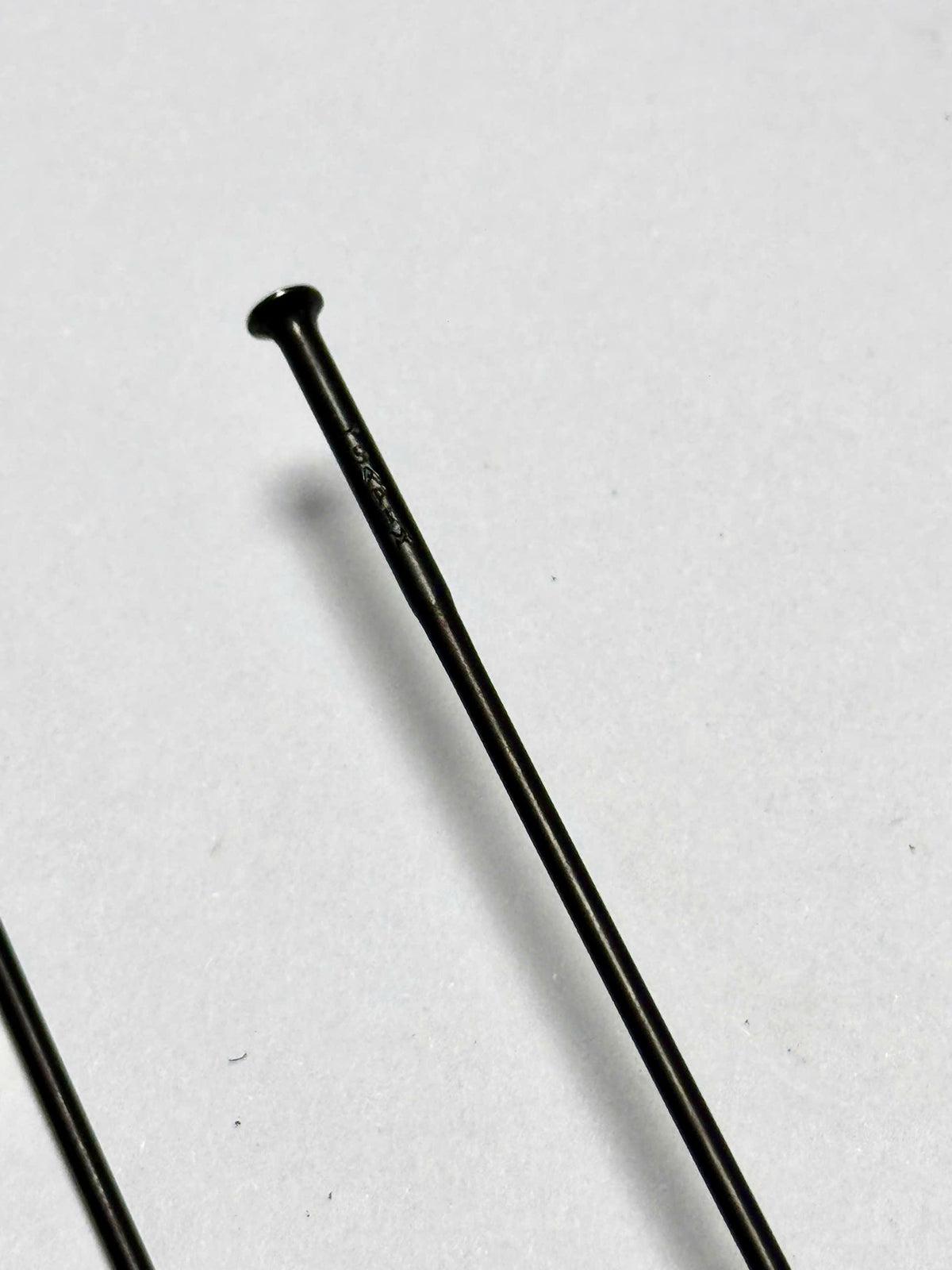 Sapim Black Round Straight-Pull Steel Bicycle Spokes 302mm with Brass Nipples