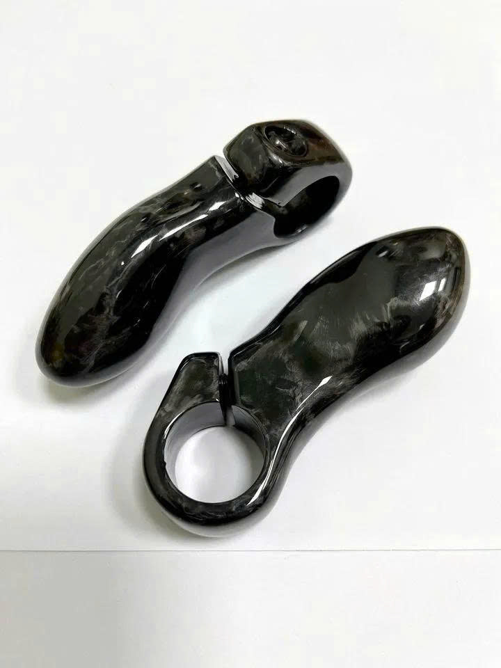 Akiva Carbon Bar Ends for Bicycles