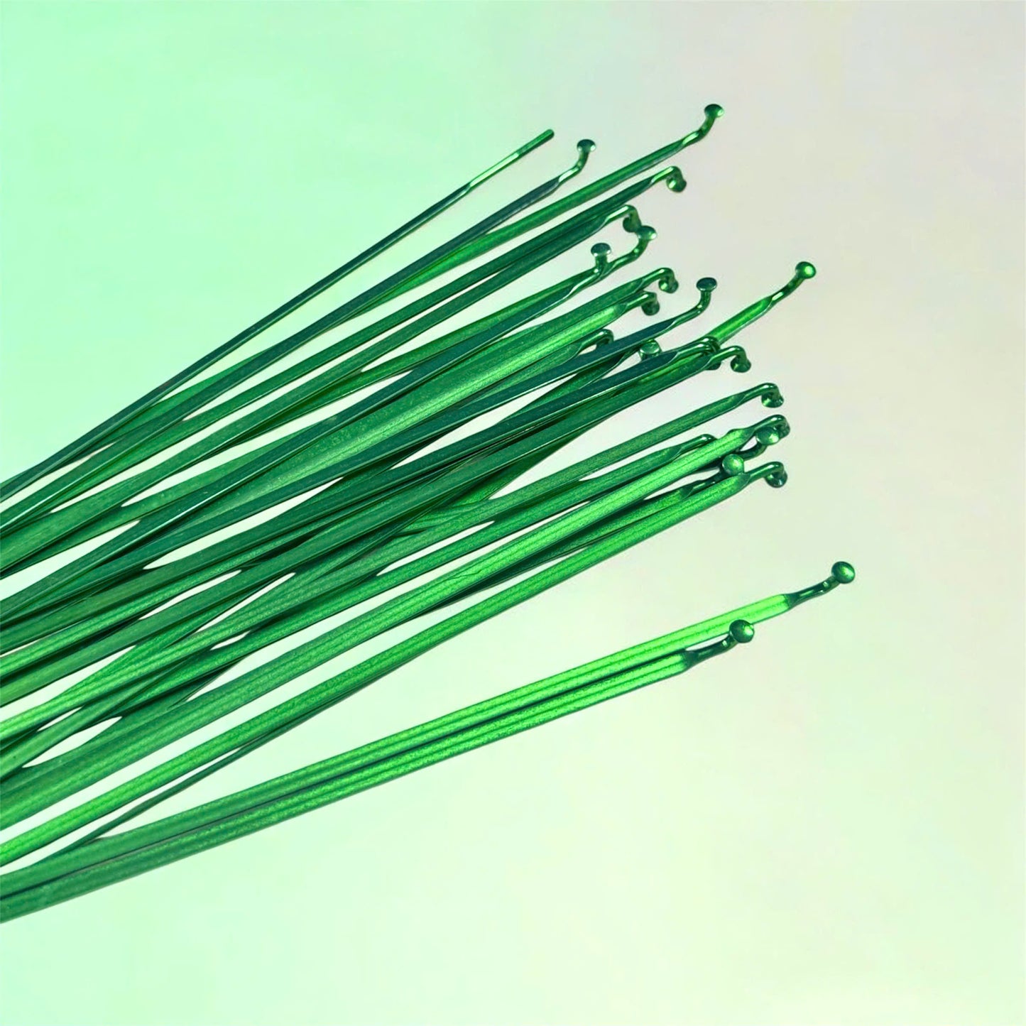No-name Steel Flat Aero Spokes (J-Bend) – 3mm Blade Width, includes Brass Nipples. Available lengths: 257mm / 258mm. Colors: Green, Gold, Red
