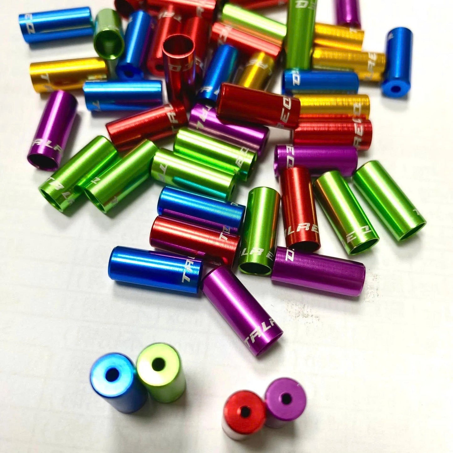 Trlreq Aluminum 5mm Brake and 4mm Derailleur Cable End Caps for Bicycles (Random Mixed Colors)