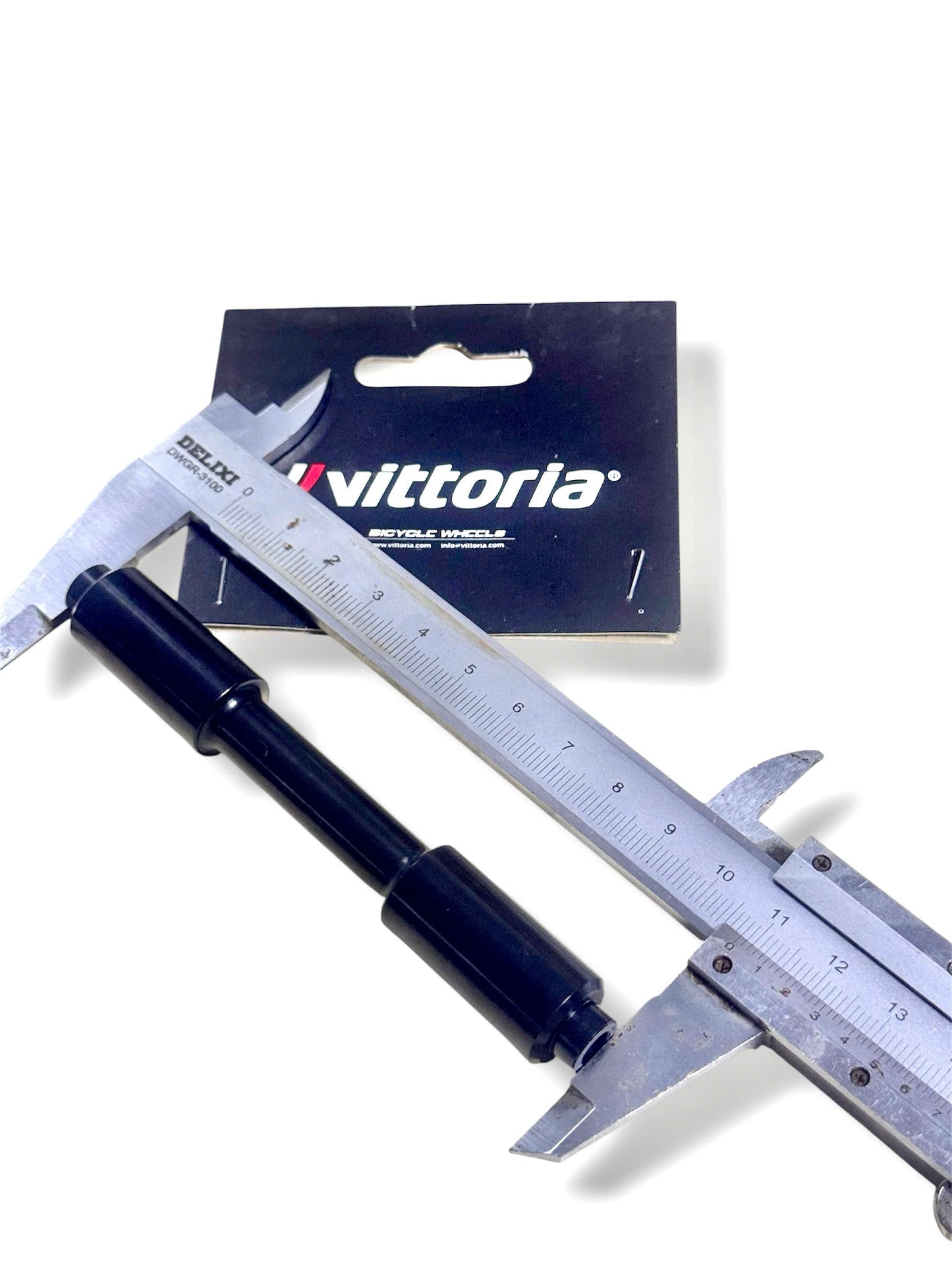 Vittoria bicycle front hub adapter, 15mm thru-axle to QR (Quick Release)