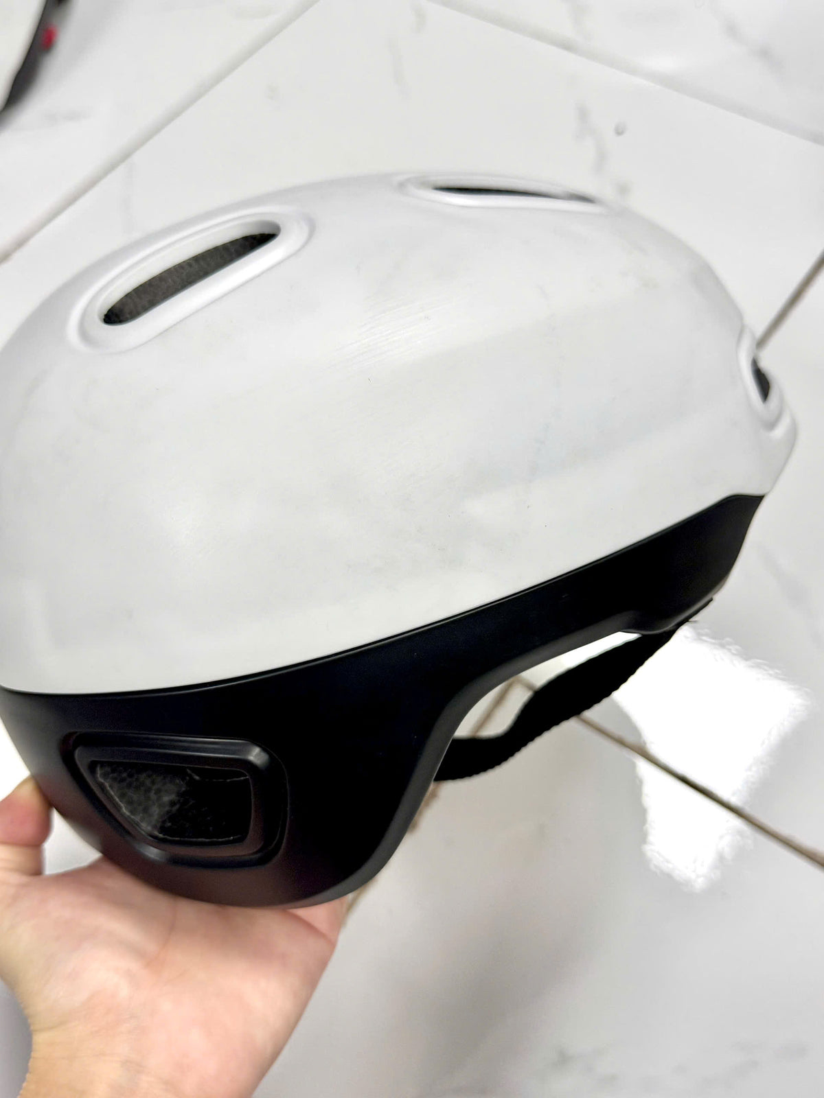 White Bicycle Helmet (Yellowed, dirty, dented, no cracks - Unused old stock) - Size L (57-62 cm)