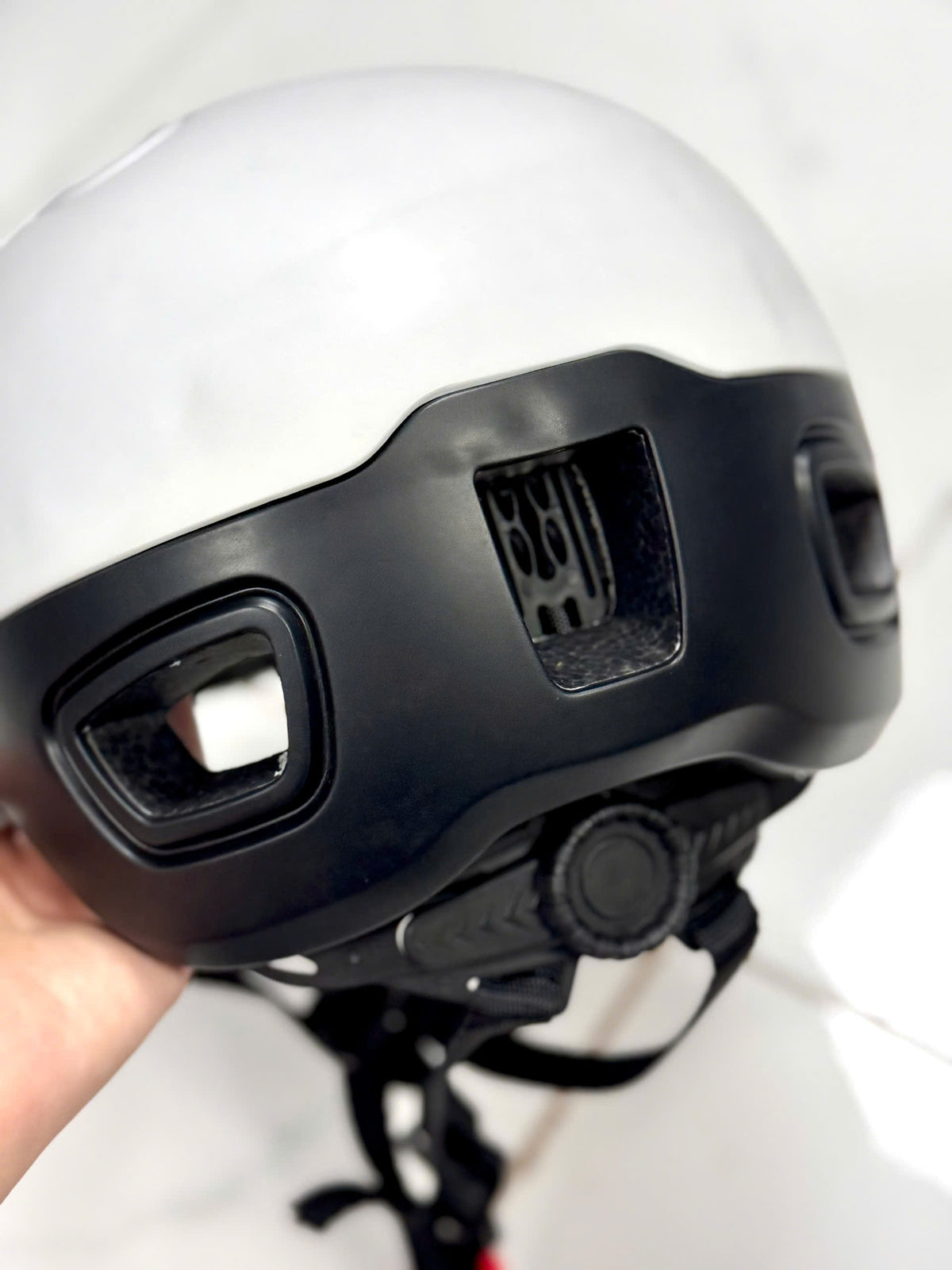 White Bicycle Helmet (Yellowed, dirty, dented, no cracks - Unused old stock) - Size L (57-62 cm)