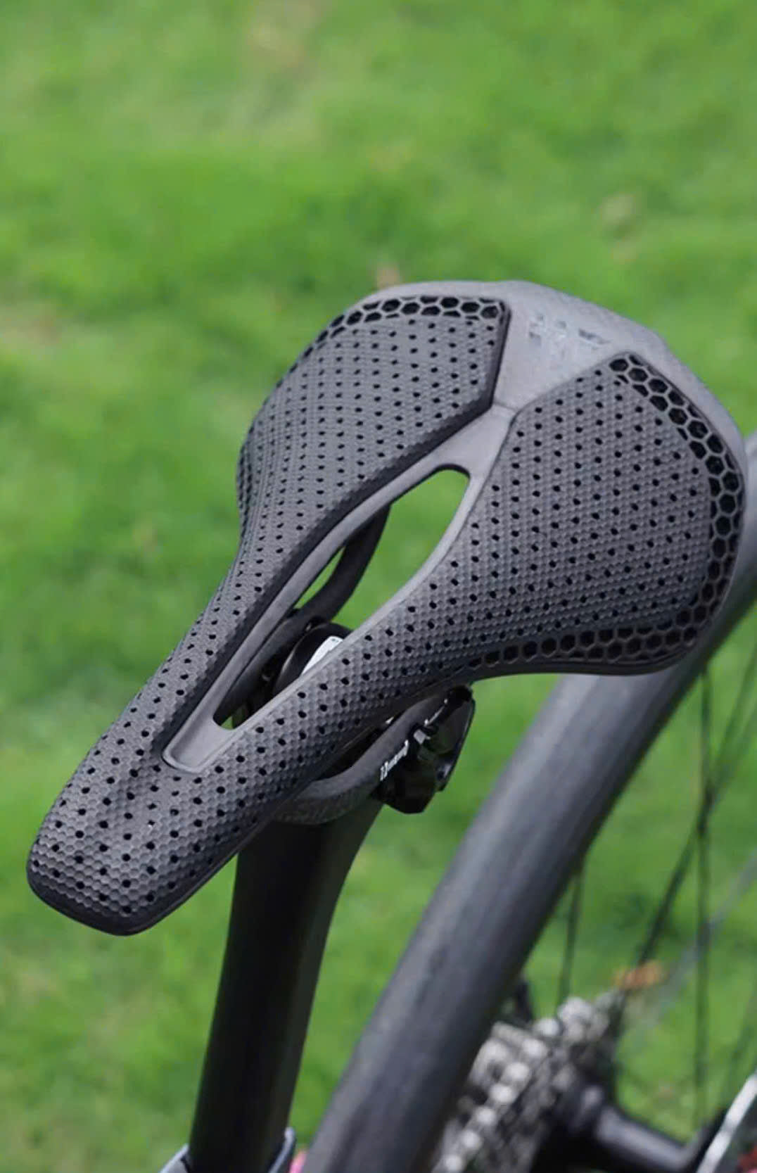 Saddle - Meroca VG R1 carbon